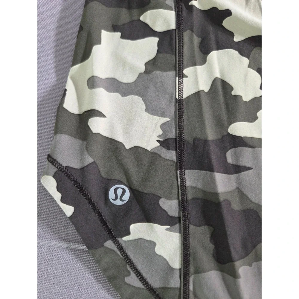 Lululemon Shirt Womens 8 Green Camo Sculpt Tank Vented Flowy Heritage 365 Active